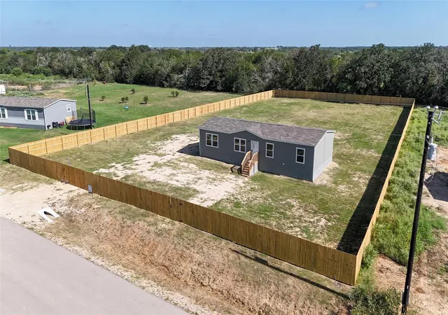 2nd image of 161 Azalea Ct, Dale, TX 78616 | MLS# 5528851