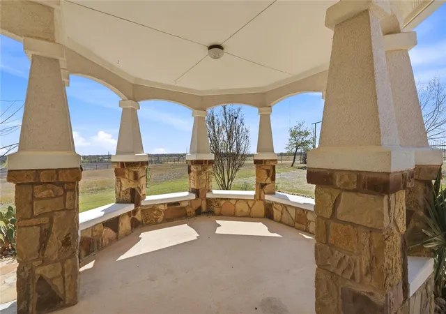 5th image of 100 Mayfield Ln, Lockhart, TX 78644 | MLS# 1911584