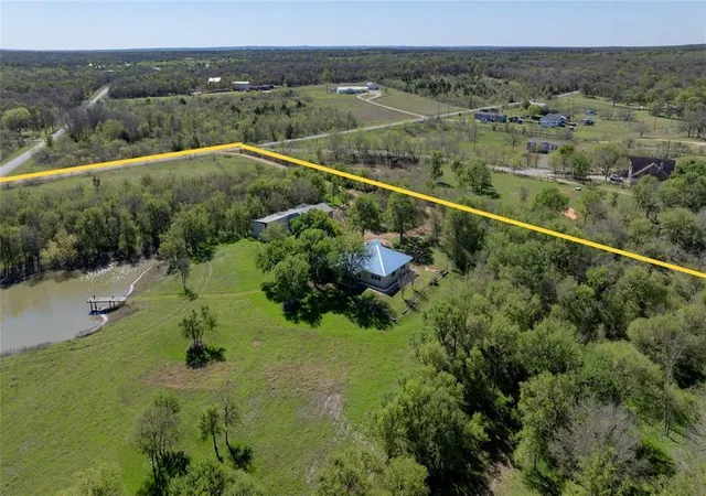 3rd image of 235 Mesquite Dr, Cedar Creek, TX 78612 | MLS# 5307841