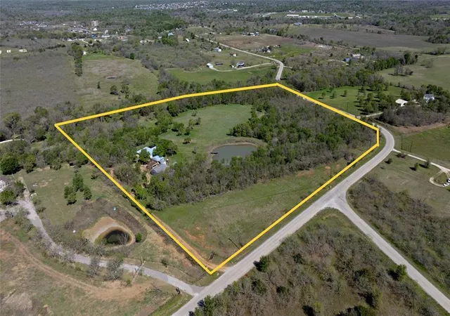 4th image of 235 Mesquite Dr, Cedar Creek, TX 78612 | MLS# 5307841