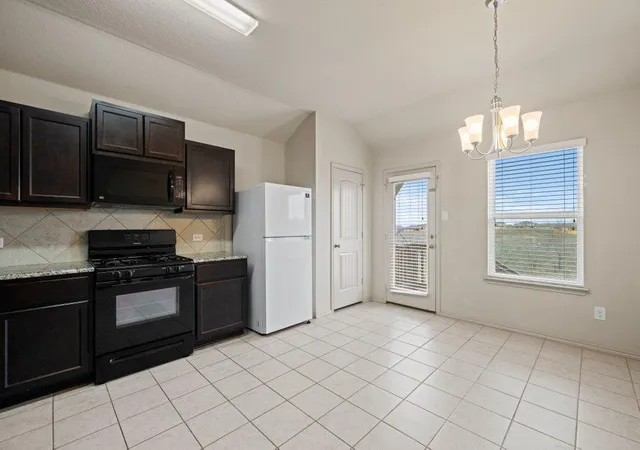5th image of 172 Lake Gln, San Marcos, TX 78666 | MLS# 1343908