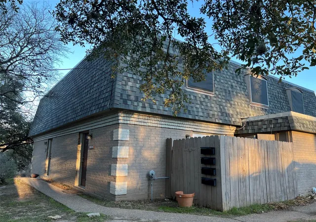 1st image of 2306 Barton Village Cir, Austin, TX 78704 | MLS# 5478199