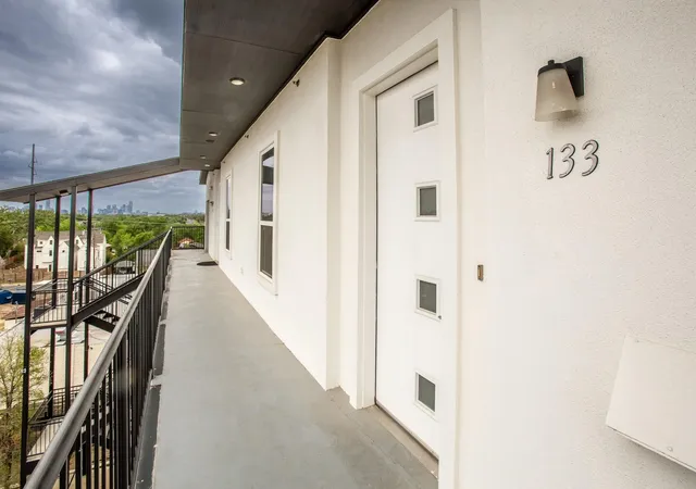3rd image of 4507 E Martin Luther King Jr Blvd, Austin, TX 78721