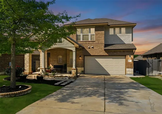 1st image of 305 Lightcliff St, Hutto, TX 78634 | MLS# 7366035