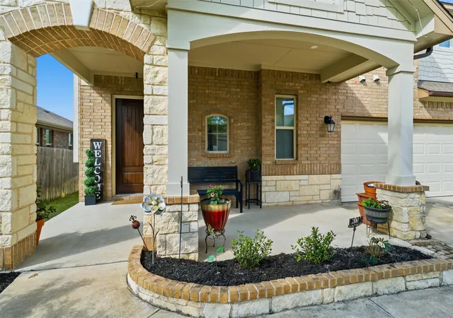 30th image of 305 Lightcliff St, Hutto, TX 78634 | MLS# 7366035