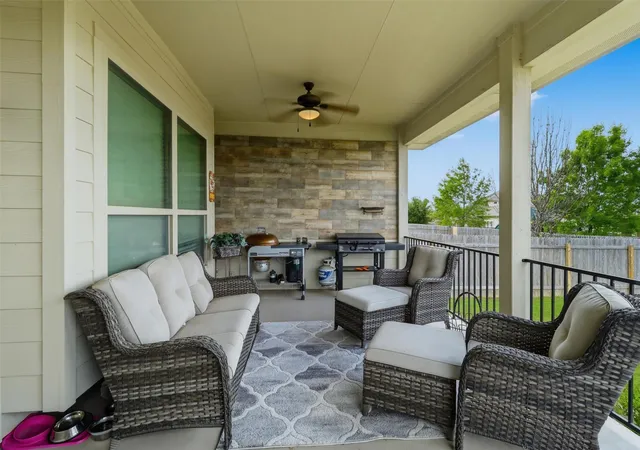 4th image of 305 Lightcliff St, Hutto, TX 78634 | MLS# 7366035