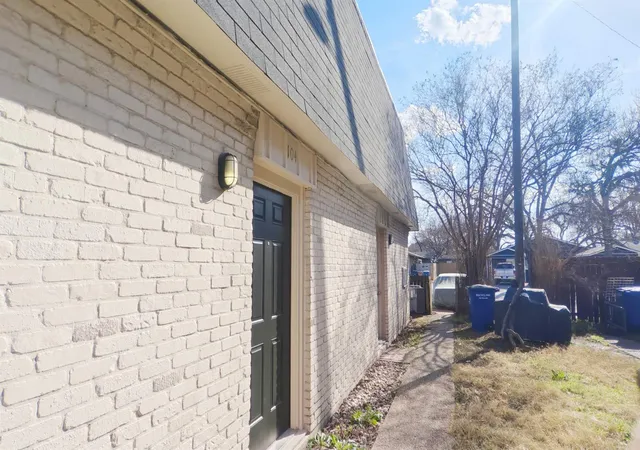 1st image of 1900 Hearthside Dr, Austin, TX 78757 | MLS# 3488142