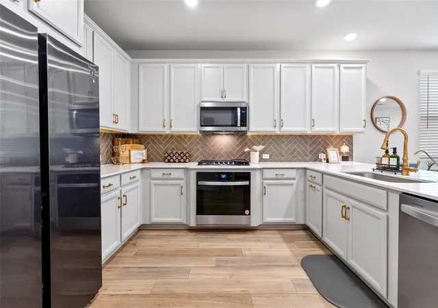 Photo 2 of Single family home for sale at 117 Marvins Bnd, Georgetown, TX 78626 | MLS# 9526311 | Listing updated on 2026-10-07