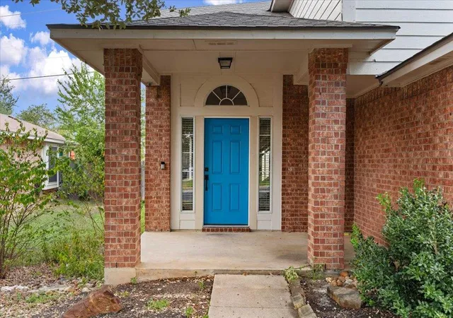 Photo 3 of Single family home for sale at 1612 Rossport Bnd, Leander, TX 78641 | MLS# 9830326 | Listing updated on 2026-08-19