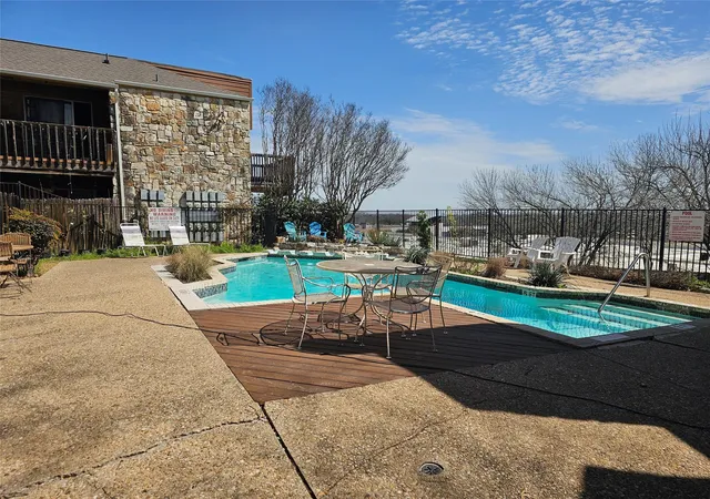 33rd image of 6903 Deatonhill Dr #2, Austin, TX 78745 | MLS# 1133061