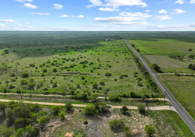 Photo 3 of House for sale at 14104 Hokanson Rd, Del Valle, TX 78617 | MLS# 2590652 | Listing updated on 2026-05-01