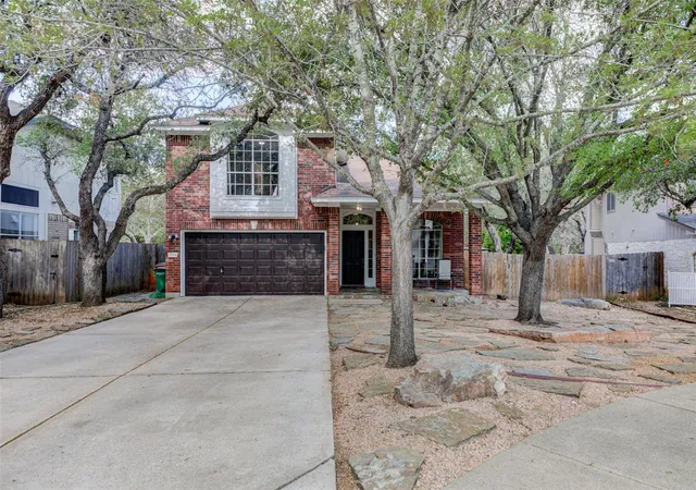 Photo 3 of Sale Pending at 8904 W Hove Loop, Austin, TX 78749 | MLS# 9272592 | Listing updated on 2026-08-31