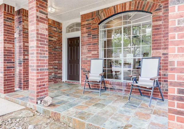 Photo 4 of Sale Pending at 8904 W Hove Loop, Austin, TX 78749 | MLS# 9272592 | Listing updated on 2026-08-31