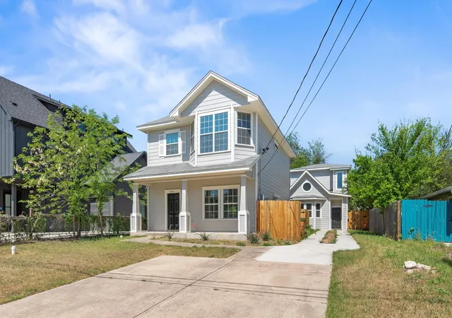 1st image of 5408 Downs Dr, Austin, TX 78721 | MLS# 3911675