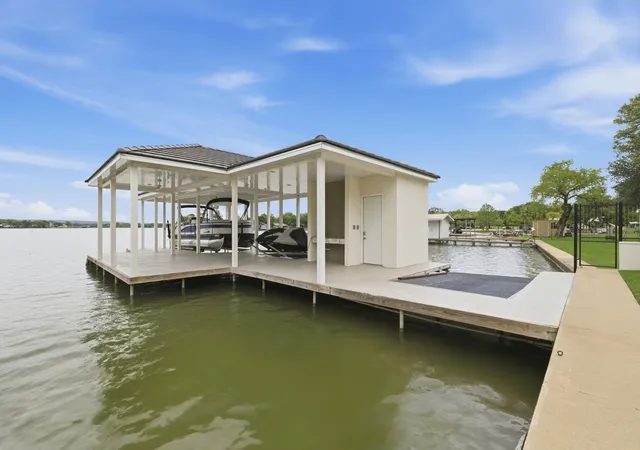 Homes for sale in Granite Shoals, TX | 136 S Shorewood Dr, Granite Shoals, TX 78654 | MLS# 7097524