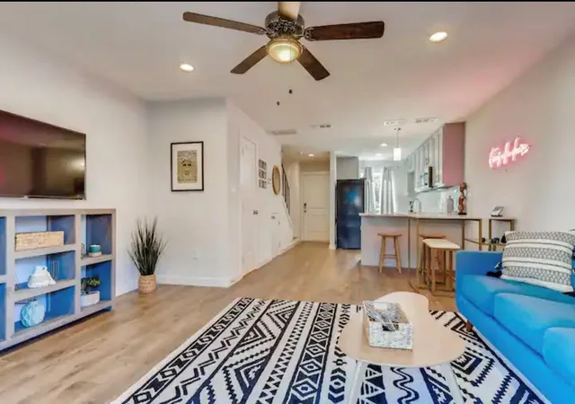 3rd image of 3810 Southway Dr, Austin, TX 78704