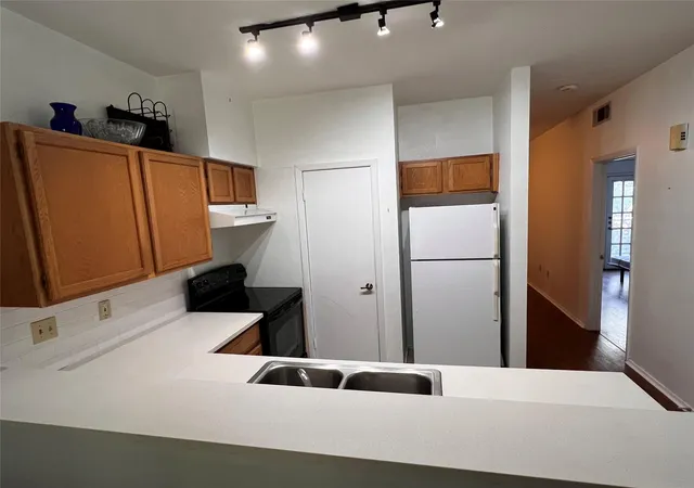 4th image of 2801 Rio Grande St, Austin, TX 78705
