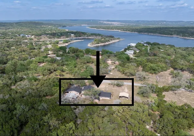 Photo 3 of Single family home for sale at 4948 Travis Oaks Dr, Marble Falls, TX 78654 | MLS# 9108955 | Listing updated on 2026-09-12