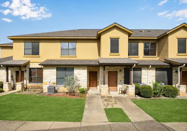 Condo for sale at 2101 Town Centre Dr #1606, Round Rock, TX 78664 | MLS# 2022109