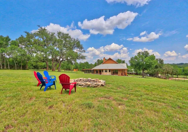 Photo 3 of Single family home for sale at 10621 Fm 150 W, Driftwood, TX 78619 | MLS# 1738106 | Listing updated on 2026-09-09