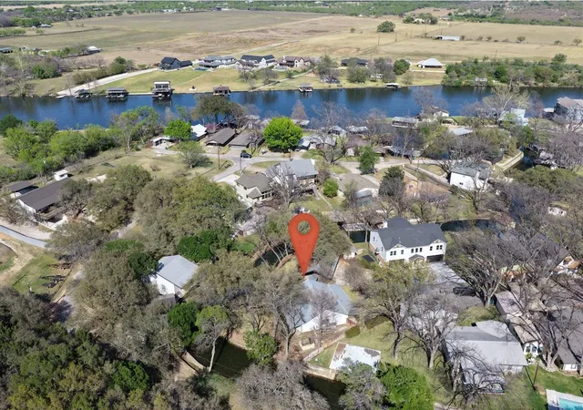 Photo 2 of Single family home for sale at 611 Thurman Cir, Kingsland, TX 78639 | MLS# 4283718 | Listing updated on 2026-10-09