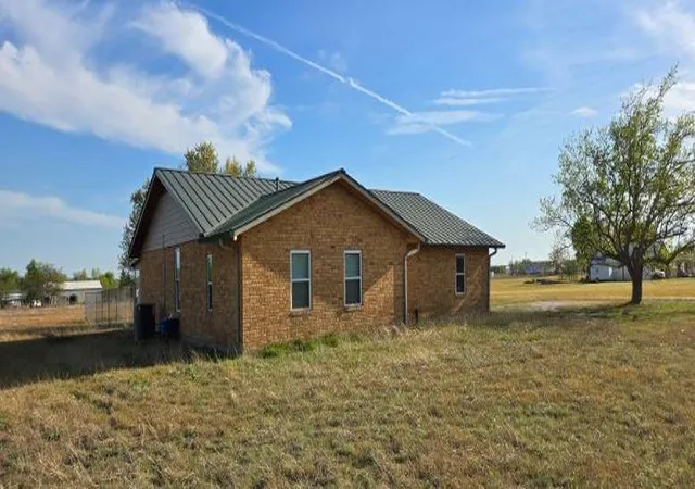 Photo 2 of Single family home for sale at 126 County Rd 153 Rds, Georgetown, TX 78626 | MLS# 3519962 | Listing updated on 2026-04-11