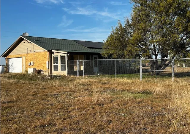 Photo 3 of Single family home for sale at 126 County Rd 153 Rds, Georgetown, TX 78626 | MLS# 3519962 | Listing updated on 2026-04-11