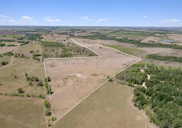3rd image of 1167 County Road 427, Thrall, TX 76578 | MLS# 1439958