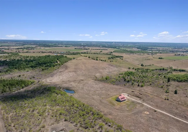 4th image of 1167 County Road 427, Thrall, TX 76578 | MLS# 1439958