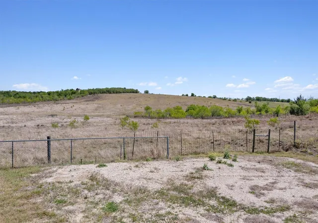 5th image of 1167 County Road 427, Thrall, TX 76578 | MLS# 1439958
