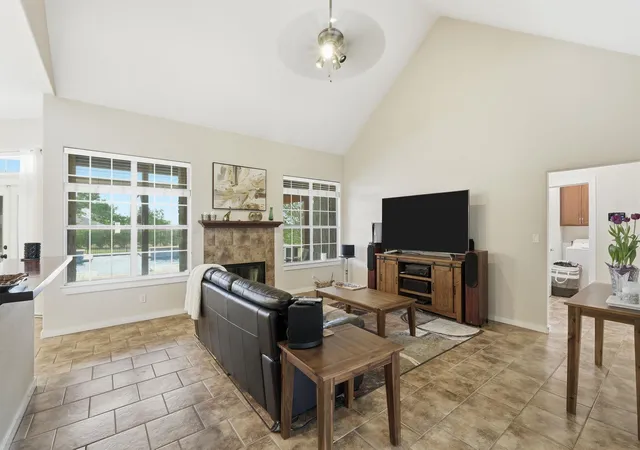 4th image of 21007 Hodde Ln, Pflugerville, TX 78660 | MLS# 7198877