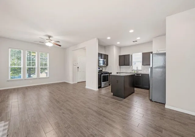 4th image of 420 Spiny Lizard Ln, San Marcos, TX 78666 | MLS# 5677062