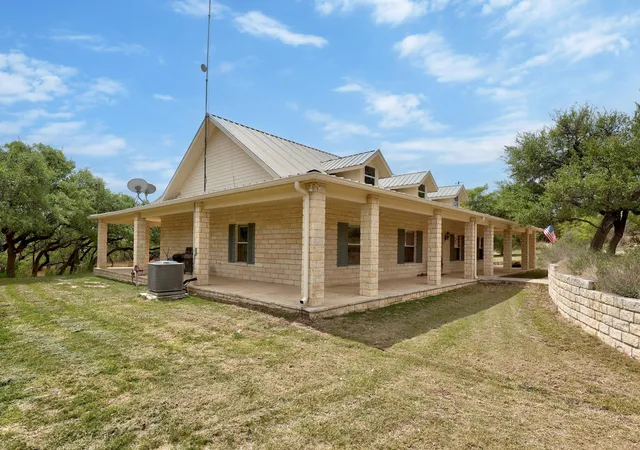 Photo 2 of Single family home for sale at 301 Hall Ln, Spicewood, TX 78669 | MLS# 7008900 | Listing updated on 2026-08-14