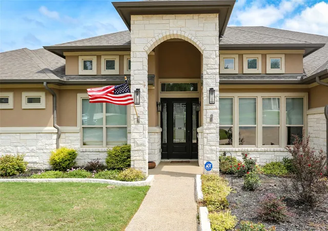 2nd image of 4013 Turning Leaf Dr, Nolanville, TX 76559 | MLS# 9693345