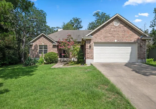 Photo 1 of Sale Pending at 415 Tahitian Dr, Bastrop, TX 78602 | MLS# 3192061 | Listing updated on 2026-08-25