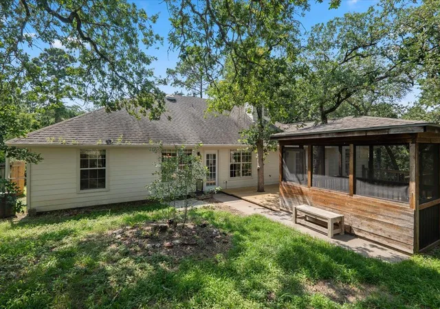 Photo 3 of Sale Pending at 415 Tahitian Dr, Bastrop, TX 78602 | MLS# 3192061 | Listing updated on 2026-08-25