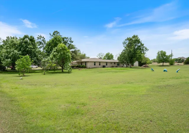 1st image of 8 Valley Creek Rd, Round Rock, TX 78664 | MLS# 6666359