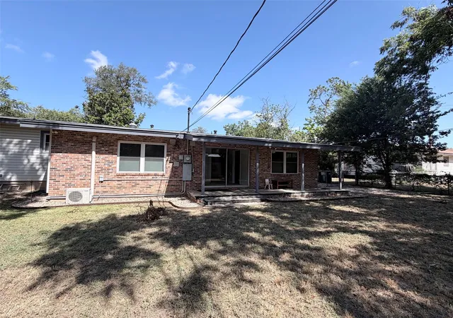 37th image of 605 W 11th St, Elgin, TX 78621 | MLS# 9914725