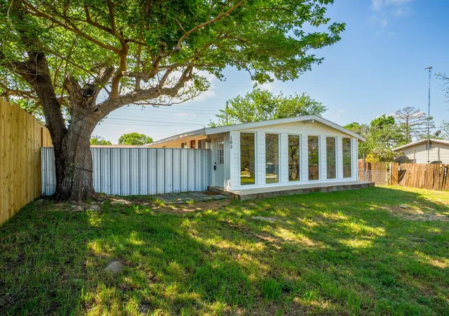 2nd image of 103 Chism St, Burnet, TX 78611 | MLS# 6158381