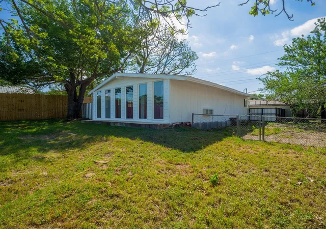 29th image of 103 Chism St, Burnet, TX 78611 | MLS# 6158381