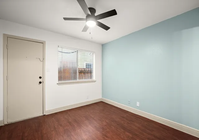 15th image of 1010 W 23rd St #3, Austin, TX 78705 | MLS# 7973176