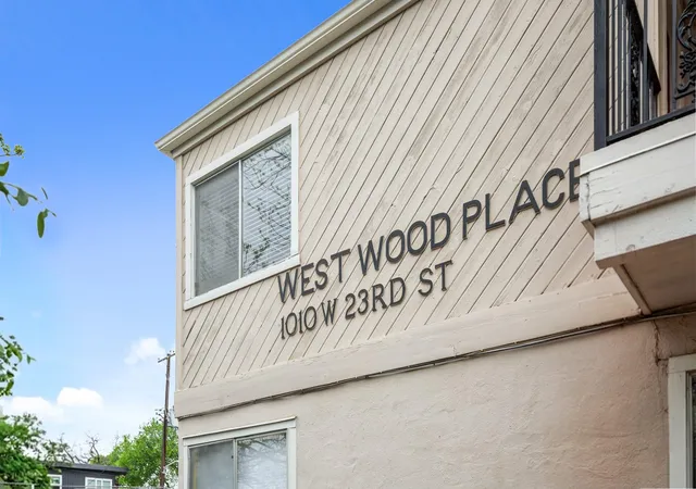 3rd image of 1010 W 23Rd St #3, Austin, TX 78705 | MLS# 7973176