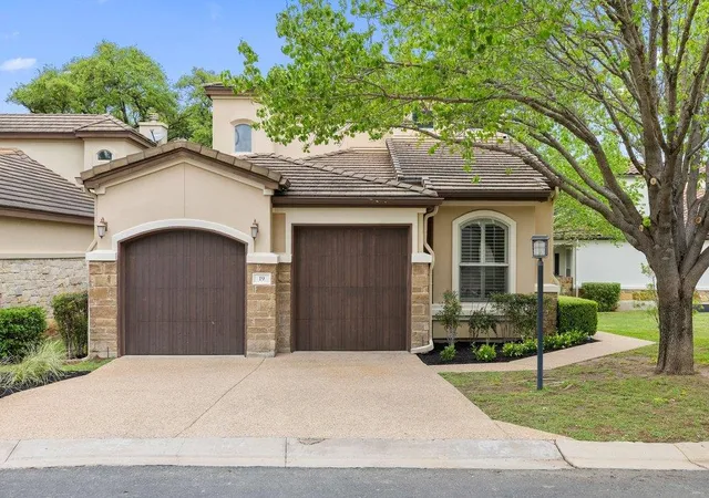 3rd image of 19 Chandon Ln, Austin, TX 78734 | MLS# 2048618