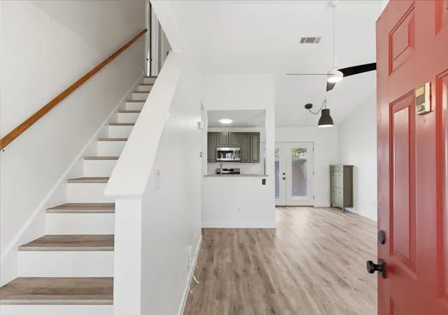 2nd image of 1015 E Yager Ln #18, Austin, TX 78753 | MLS# 8230187