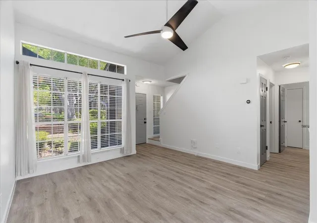 3rd image of 1015 E Yager Ln #18, Austin, TX 78753 | MLS# 8230187