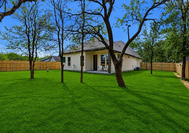 Homes for sale in Bastrop, TX | 122 W Pauwela Ln, Bastrop, TX 78602 | MLS# 5311034