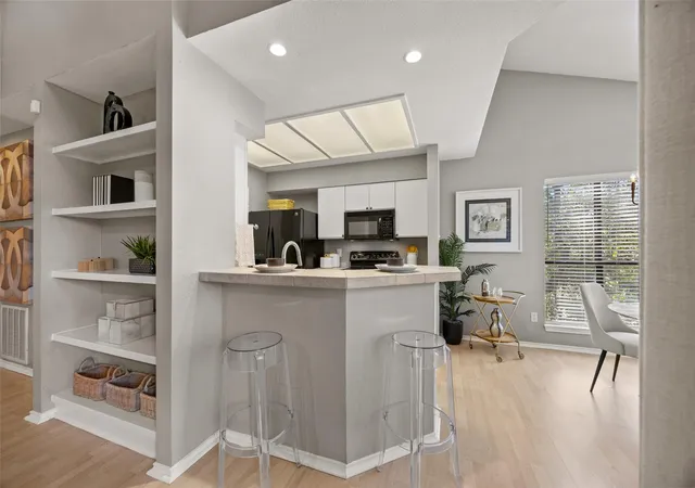 Photo 4 of Condo for sale at 4711 Spicewood Springs Rd #1-201, Austin, TX 78759 | MLS# 9241600 | Listing updated on 2026-09-06