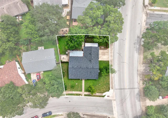 37th image of 2500 Cockburn Dr, Austin, TX 78745 | MLS# 7001985