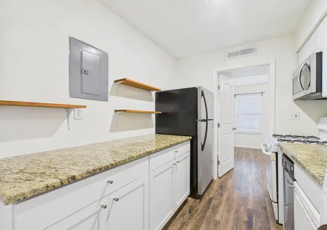 2nd image of 1106 W 22Nd St #5, Austin, TX 78705 | MLS# 7462621