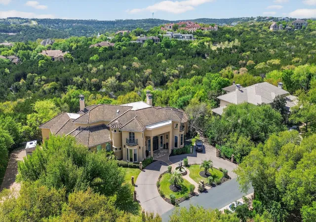 Photo 3 of Mansion for sale at 3575 Lost Crk Blvd, Austin, TX 78735 | MLS# 6020269 | Listing updated on 2026-08-24